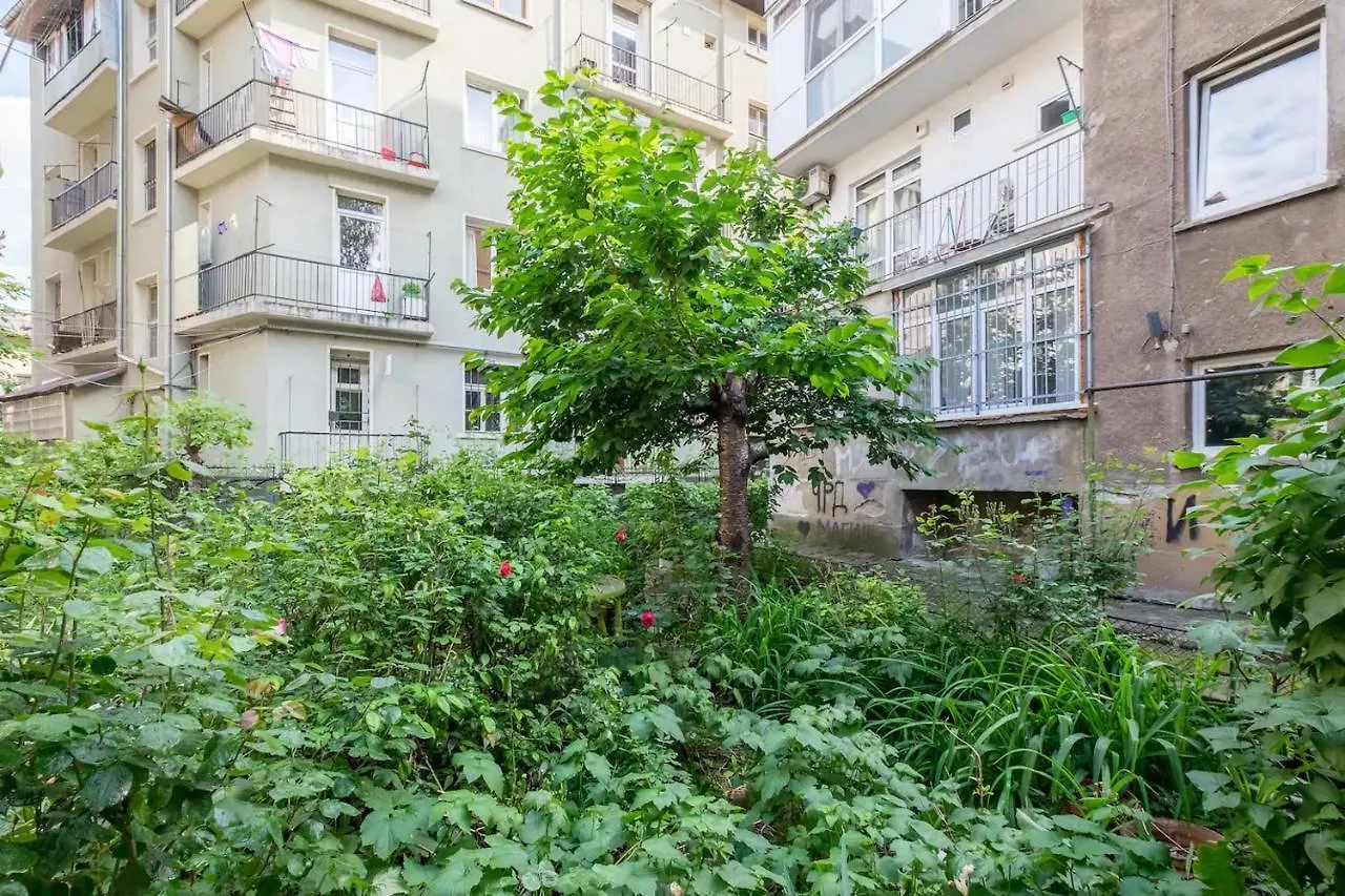 Sofia Center Cave Apartment